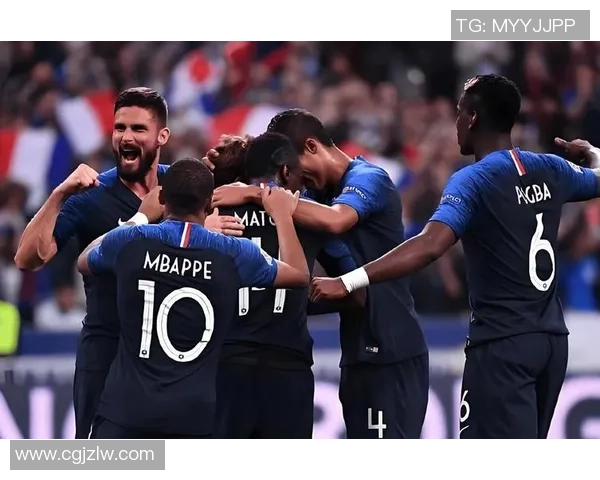 荷兰与法国在欧洲杯的激烈对决展现足球魅力与战术智慧 荷兰与法国在欧洲杯的激烈对决展现足球魅力与战术智慧